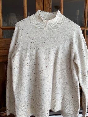 Loft sweater size M